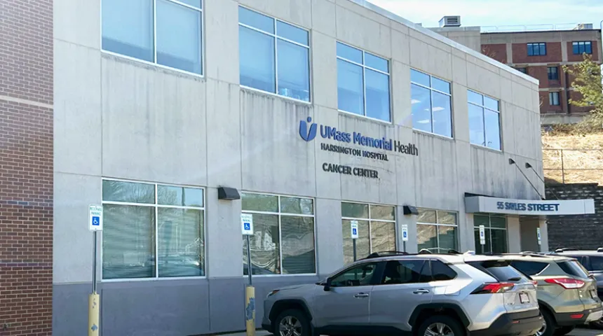 The entrance of The Cancer Center at Harrington.