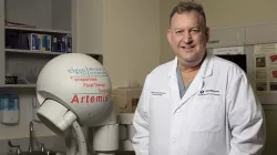 Image of Artemis machine with Mitchell Sokoloff, MD